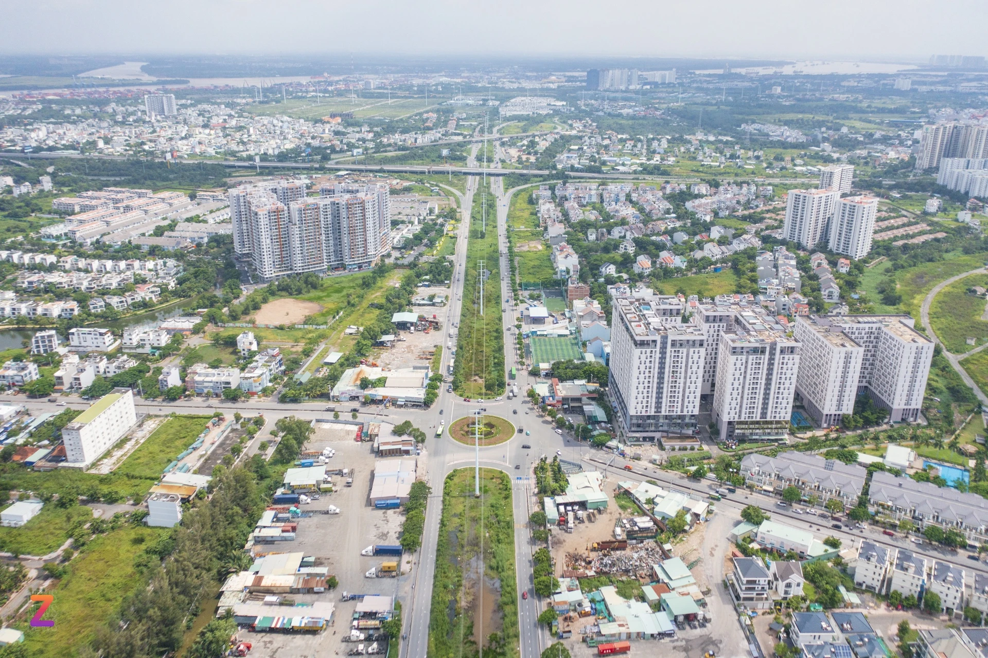 Nút Giao Liên Phường với Võ Chí Công và Bưng Ông Thoàn