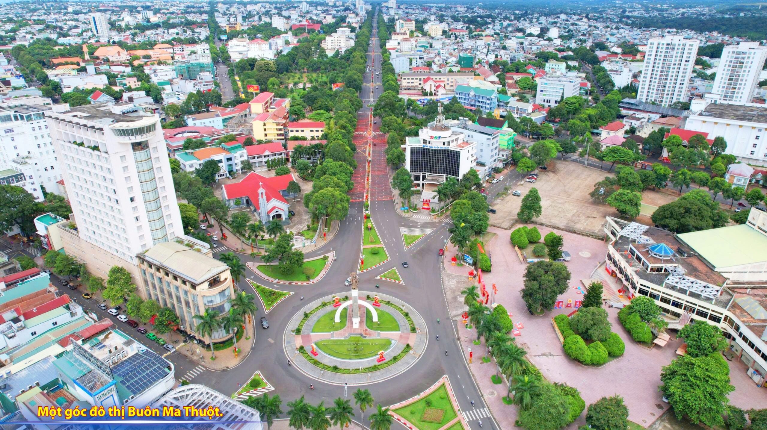 Trung tâm Buôn Ma Thuột nhìn từ trên cao